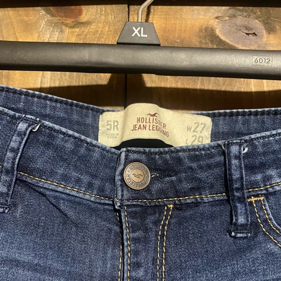 Hollister Jeans, Women’s 5 Regular W27/L29, light wear, smoke free home - Picture 3 of 4